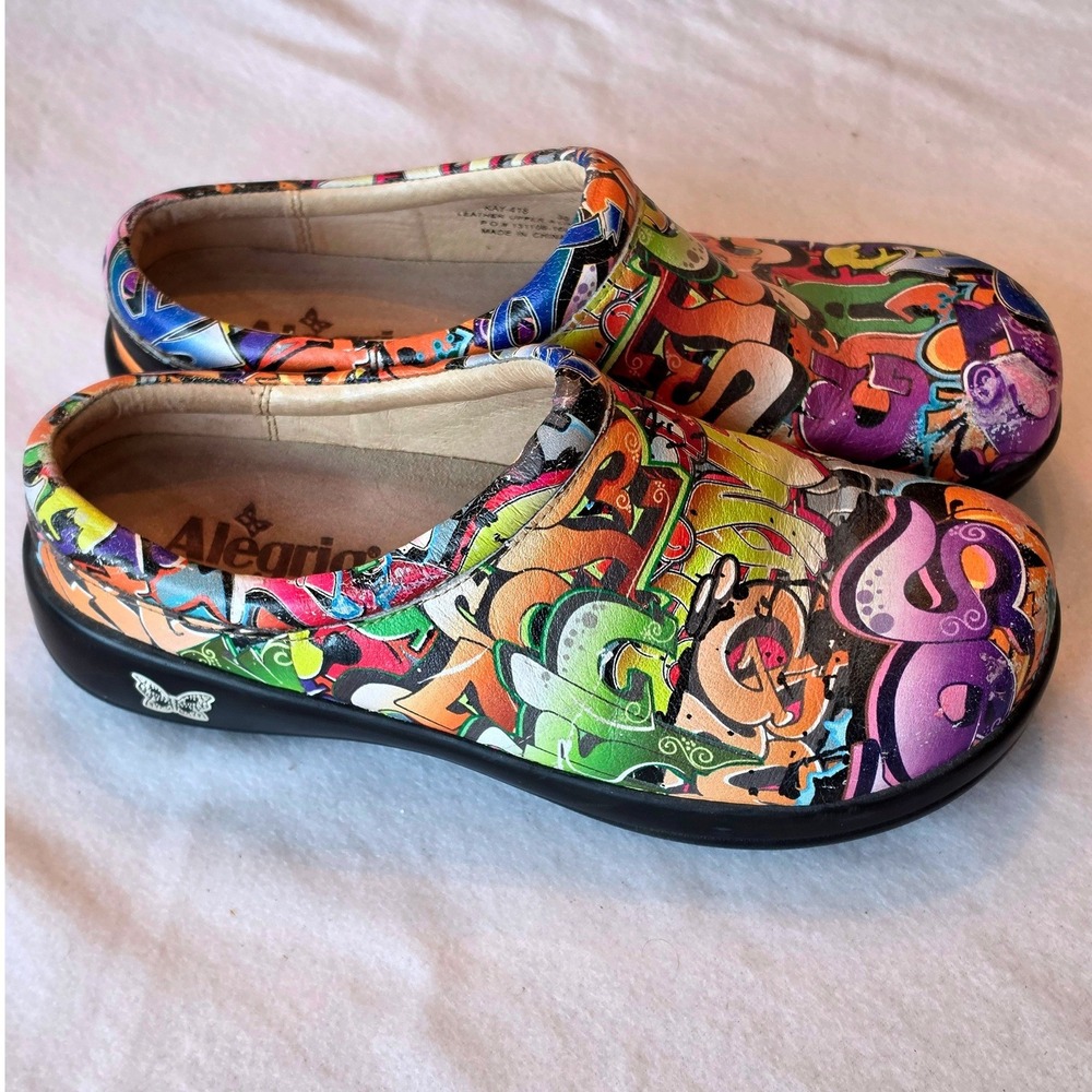 Alegria Keli Graffiti Leather Clogs 7.5 Slip Resistant Professional Shoes Multi